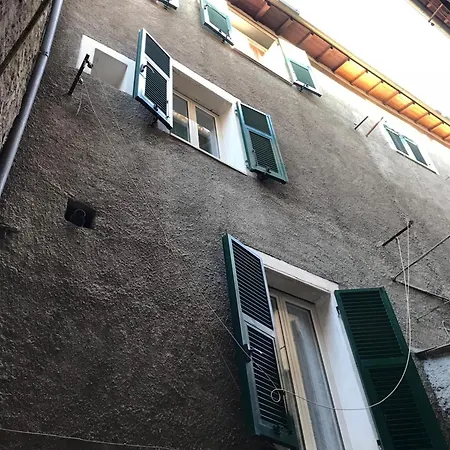 別荘 Charming House With Parking Near Sleeps 6 *